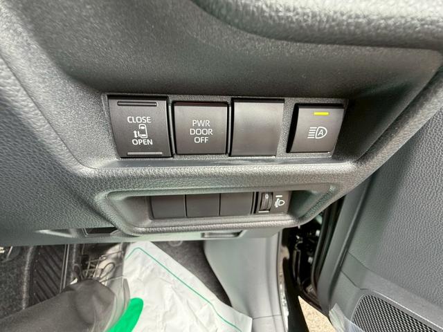Toyota SIENTA 2025