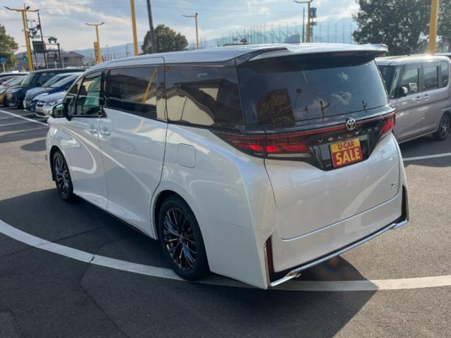 Toyota VELLFIRE HYBRID 2026