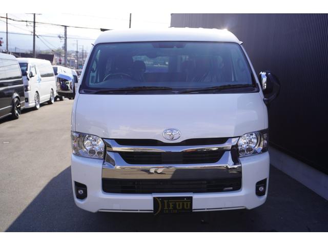 Toyota HIACE VAN 2026