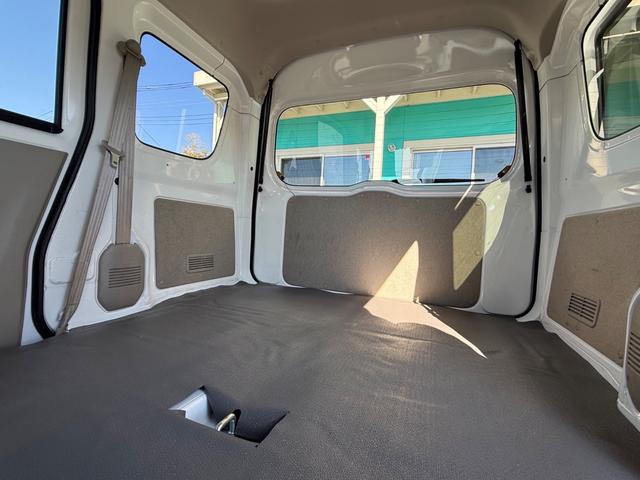 Nissan NV100 Clipper Van 2022