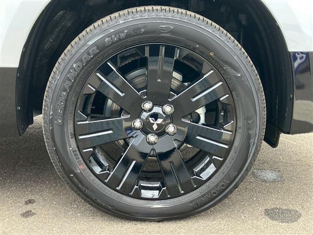 Mitsubishi DELICA D:5 2025