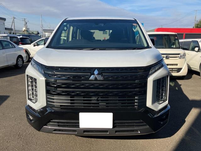 Mitsubishi DELICA D:5 2025