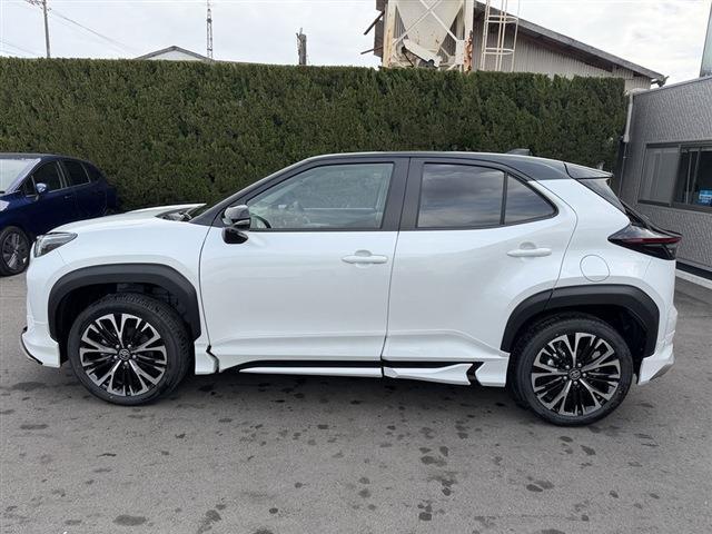 Toyota YARIS CROSS 2026