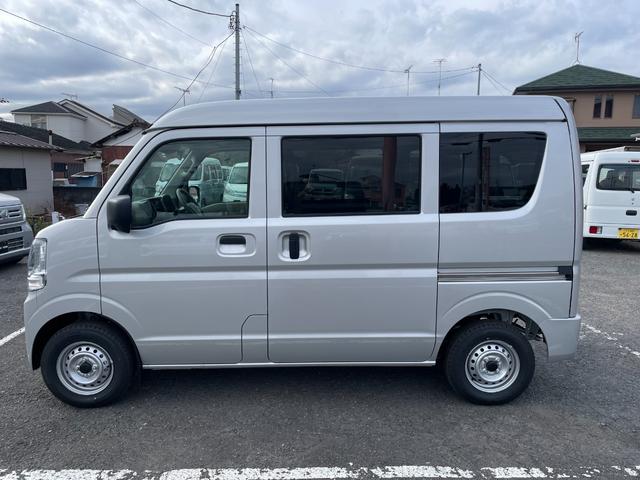 Nissan NV100 Clipper Van 2025