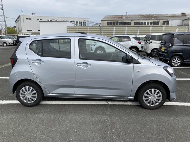 Daihatsu MIRA E:S 2025