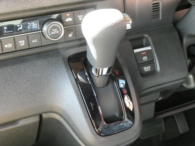 Honda N-BOX CUSTOM 2025