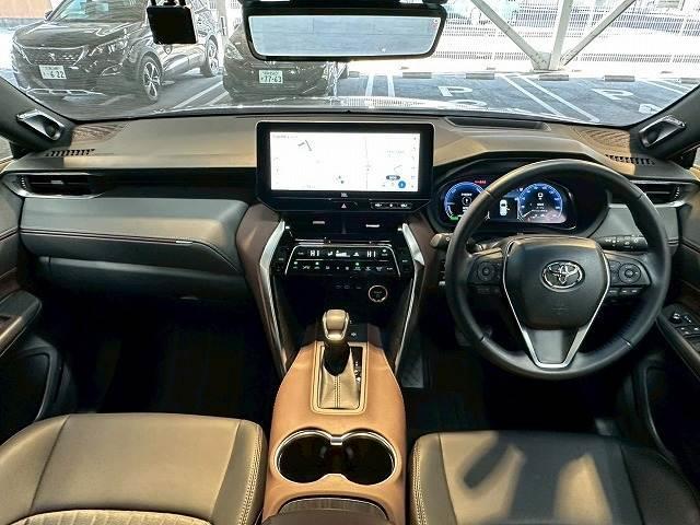 Toyota HARRIER HYBRID 2023