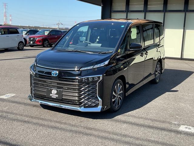 Toyota VOXY 2025