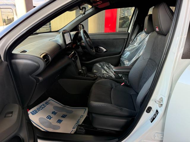 Toyota YARIS CROSS 2025