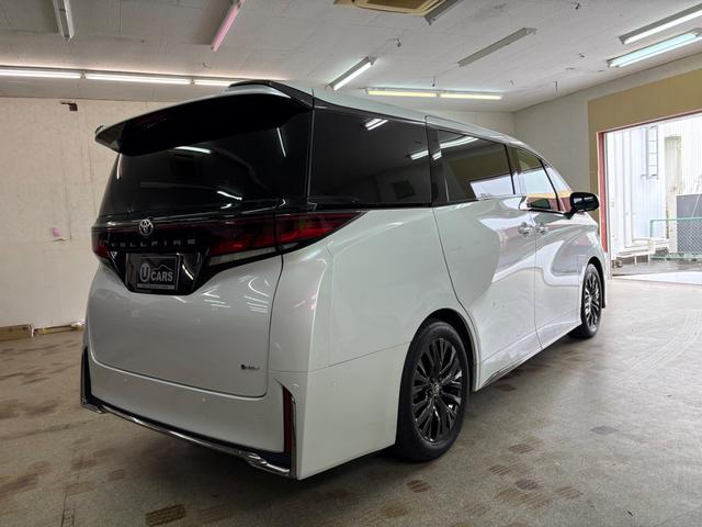 Toyota VELLFIRE HYBRID 2025