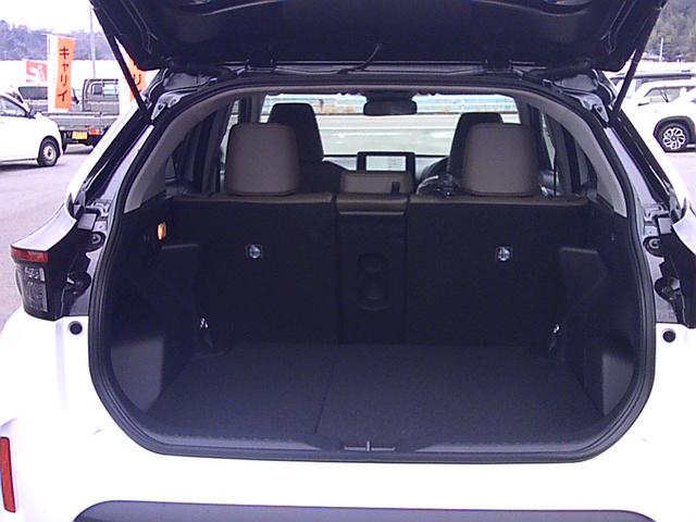 Toyota YARIS CROSS 2025