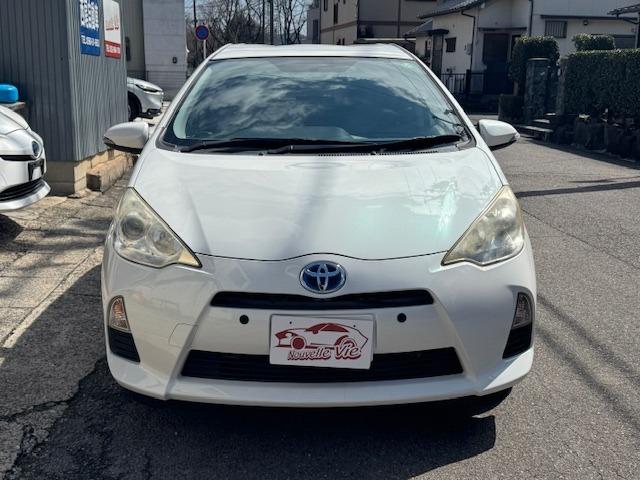 Toyota AQUA 2012