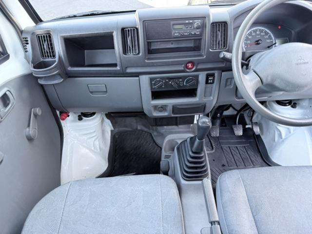 Mitsubishi MINICAB TRUCK 2010