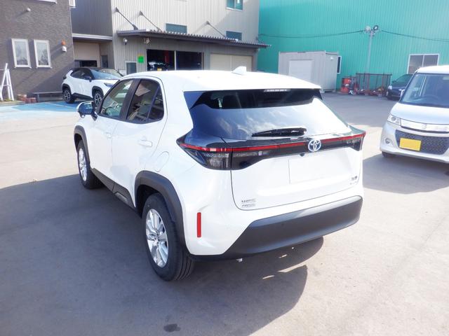 Toyota YARIS CROSS 2024