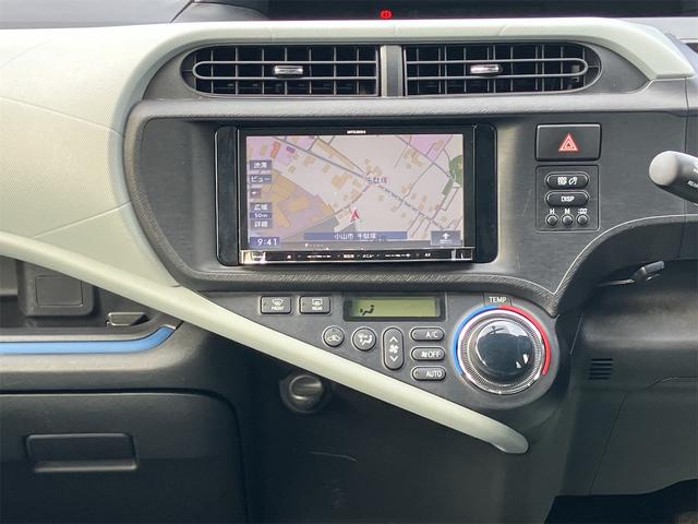 Toyota AQUA 2013