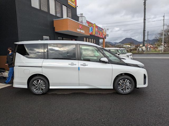 Nissan SERENA 2025