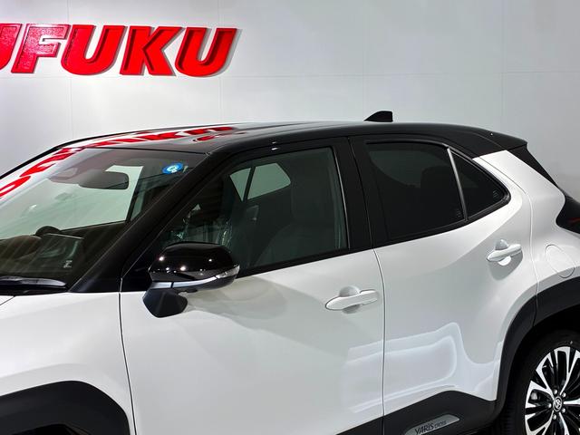 Toyota YARIS CROSS 2026