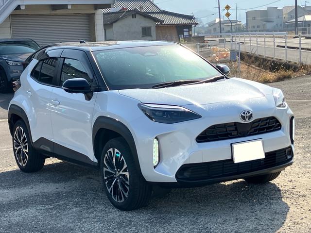 Toyota YARIS CROSS 2025