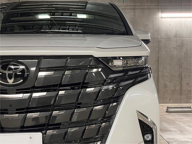 Toyota ALPHARD 2024