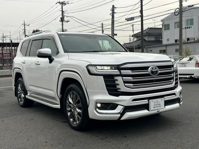 Toyota LAND CRUISER 2023