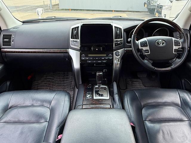 Toyota LAND CRUISER 2014