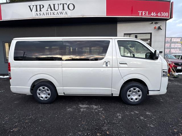 Toyota HIACE VAN 2025