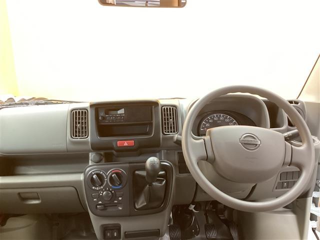 Nissan NV100 Clipper Van 2024
