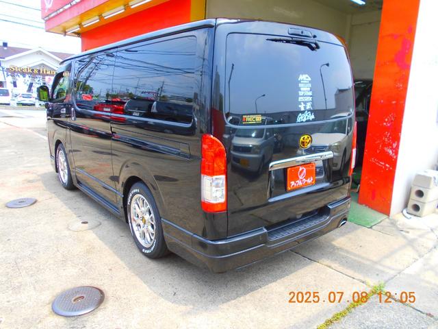 Toyota HIACE VAN 2024