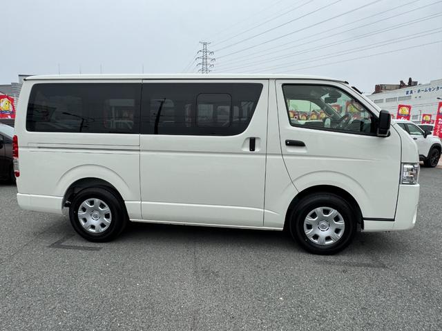 Toyota HIACE VAN 2025