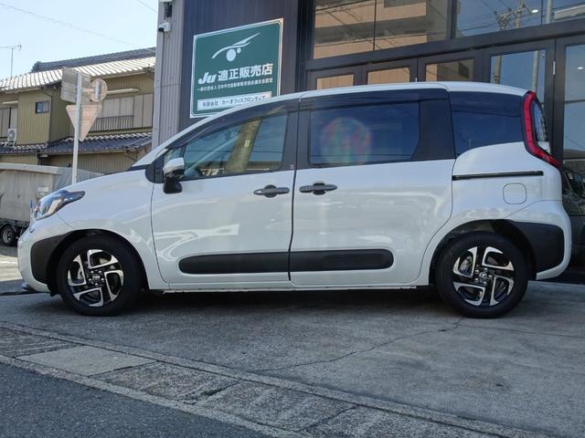 Toyota SIENTA 2023