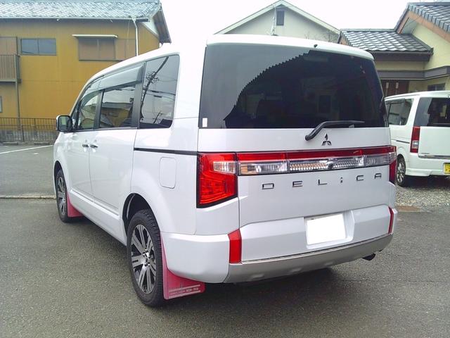 Mitsubishi DELICA D:5 2022