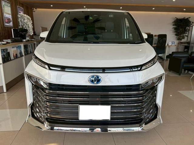 Toyota VOXY 2025