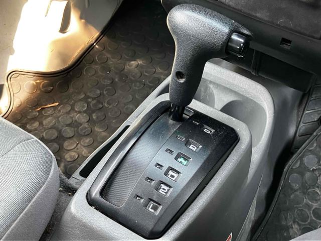 Nissan CLIPPER VAN 2005