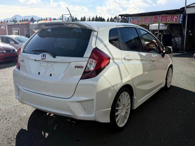 Honda FIT 2016