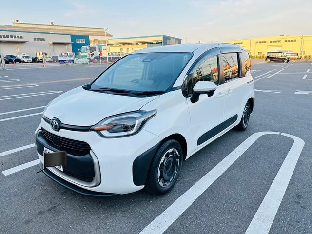 Toyota SIENTA 2023