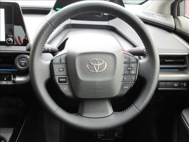 Toyota PRIUS 2024