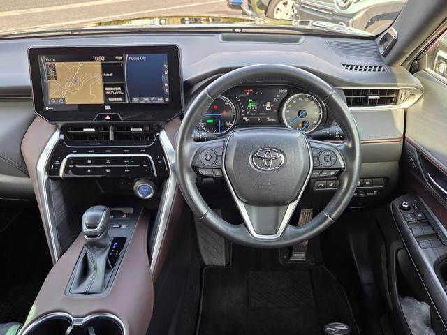 Toyota HARRIER HYBRID 2021