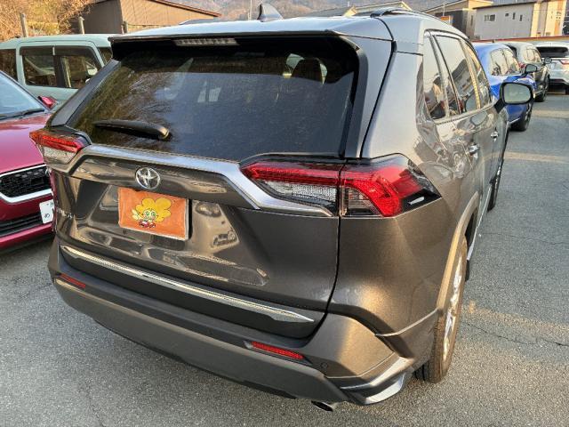 Toyota RAV4 2021