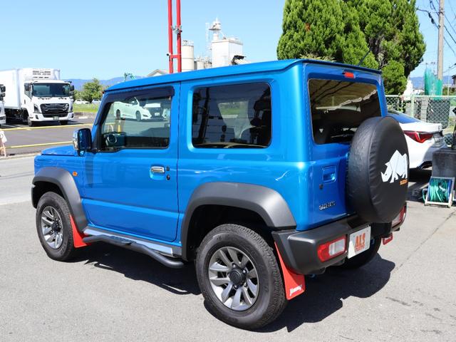 Suzuki JIMNY SIERRA 2025