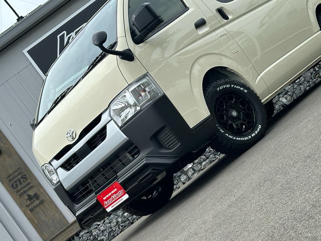 Toyota HIACE VAN 2025