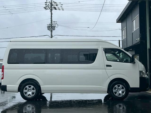 Toyota HIACE VAN 2025