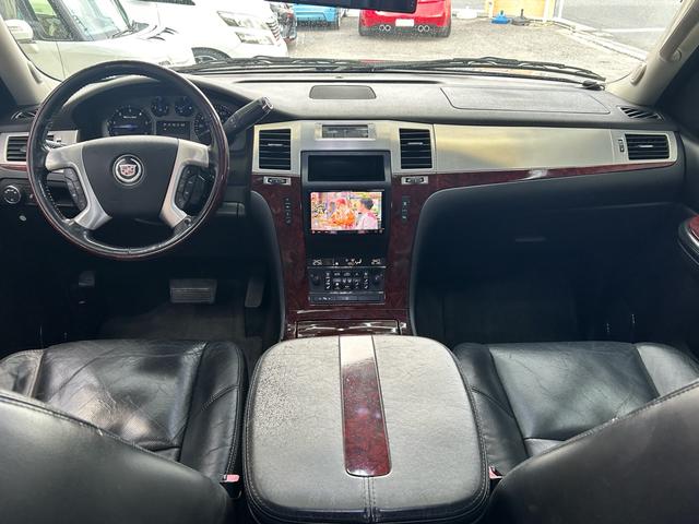 Cadillac CADILLAC ESCALADE 2012