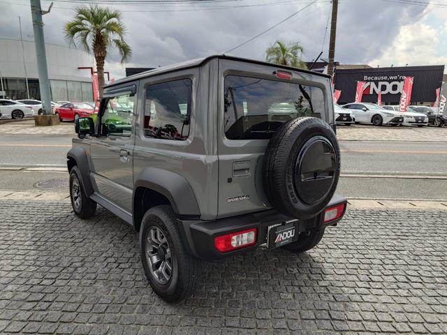 Suzuki JIMNY SIERRA 2025