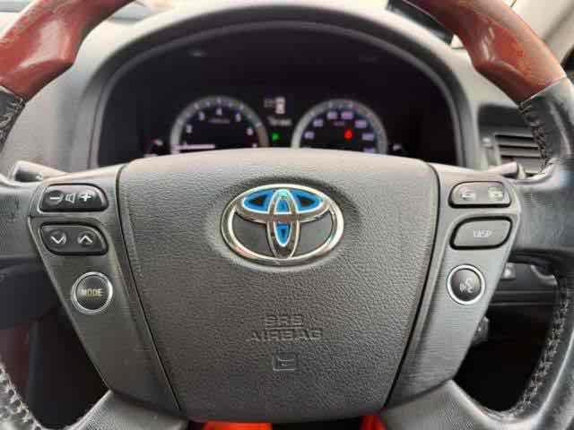 Toyota CROWN MAJESTA 2011