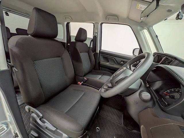 Toyota ROOMY 2024