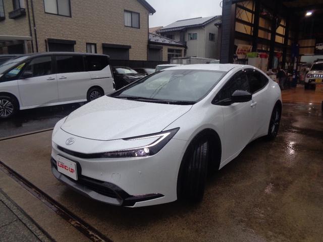 Toyota PRIUS 2024