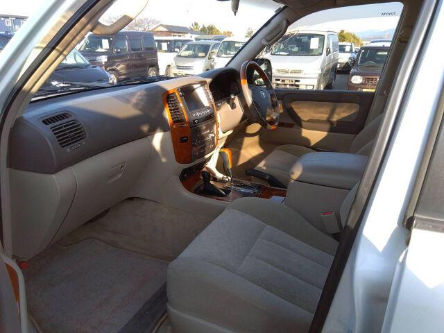 Toyota LAND CRUISER 2003