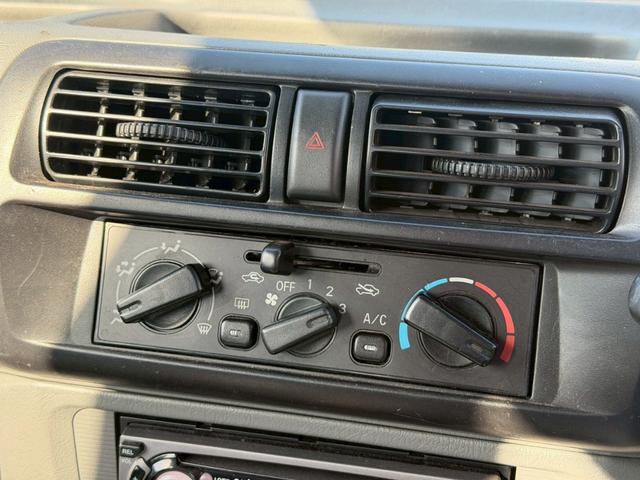 Nissan CLIPPER VAN 2004