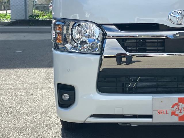 Toyota HIACE VAN 2025