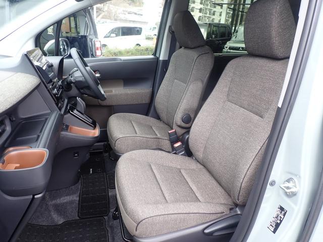 Toyota SIENTA 2024
